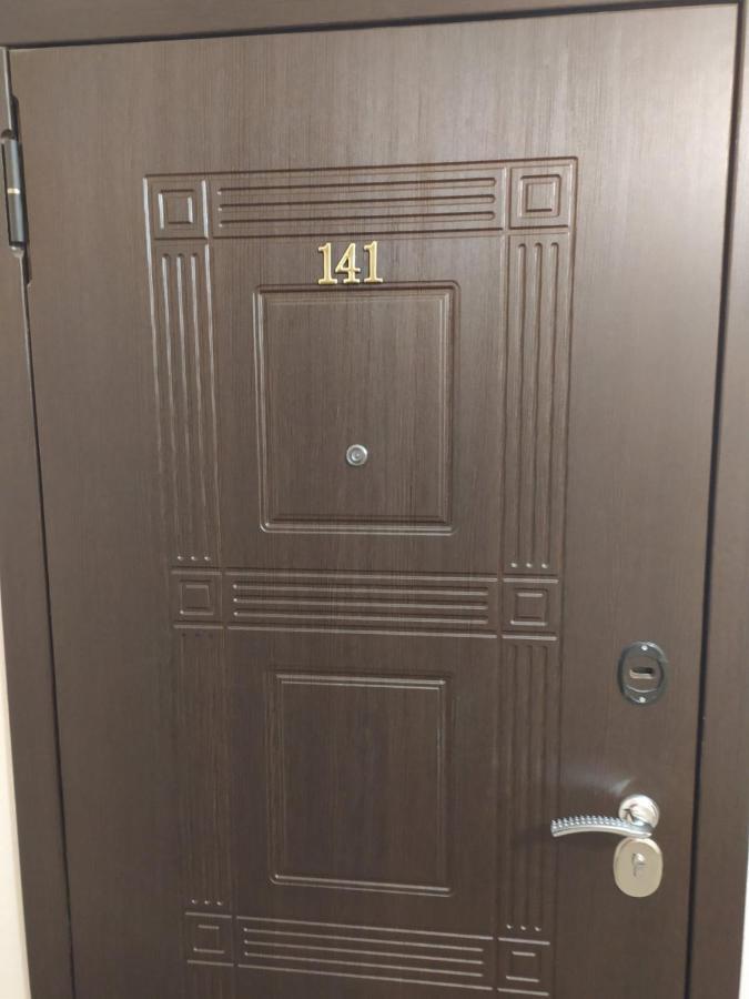 Апартаменты По Панаса Мирного. Khmelʼnytsʼkyy エクステリア 写真